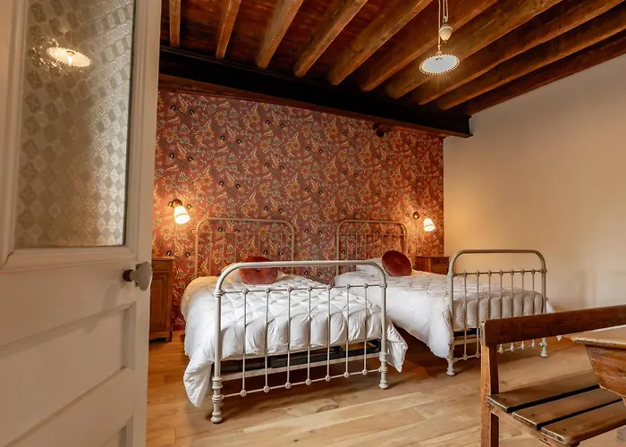 Chez Marguerite Et Bienaime